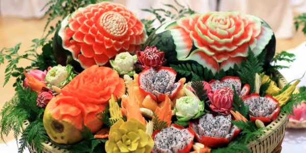 carvige, tallado de fruta